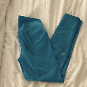 ALO Yoga leggings size medium